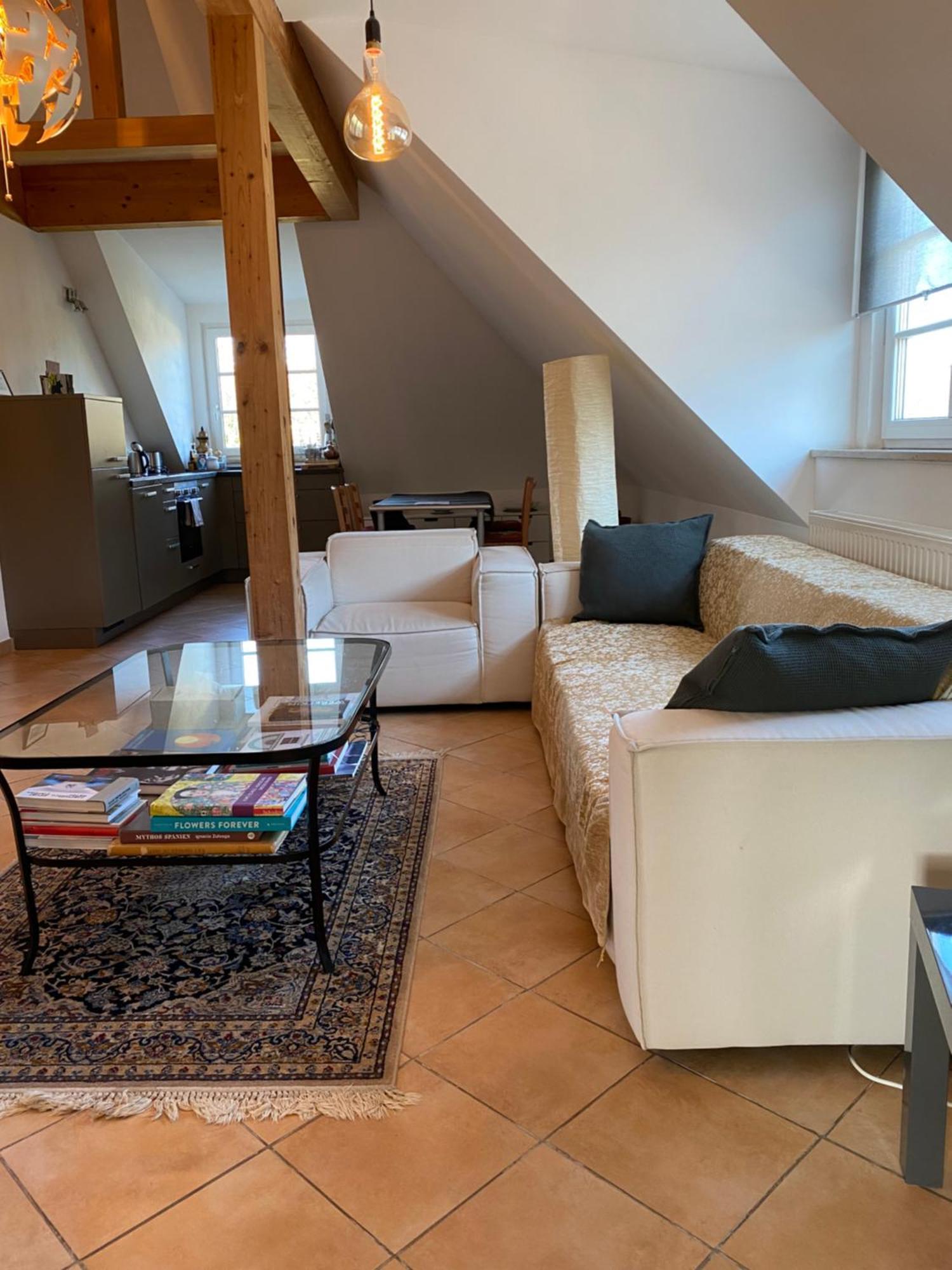מינכן Helle Und Ruhige Dachgeschosswohnung מראה חיצוני תמונה