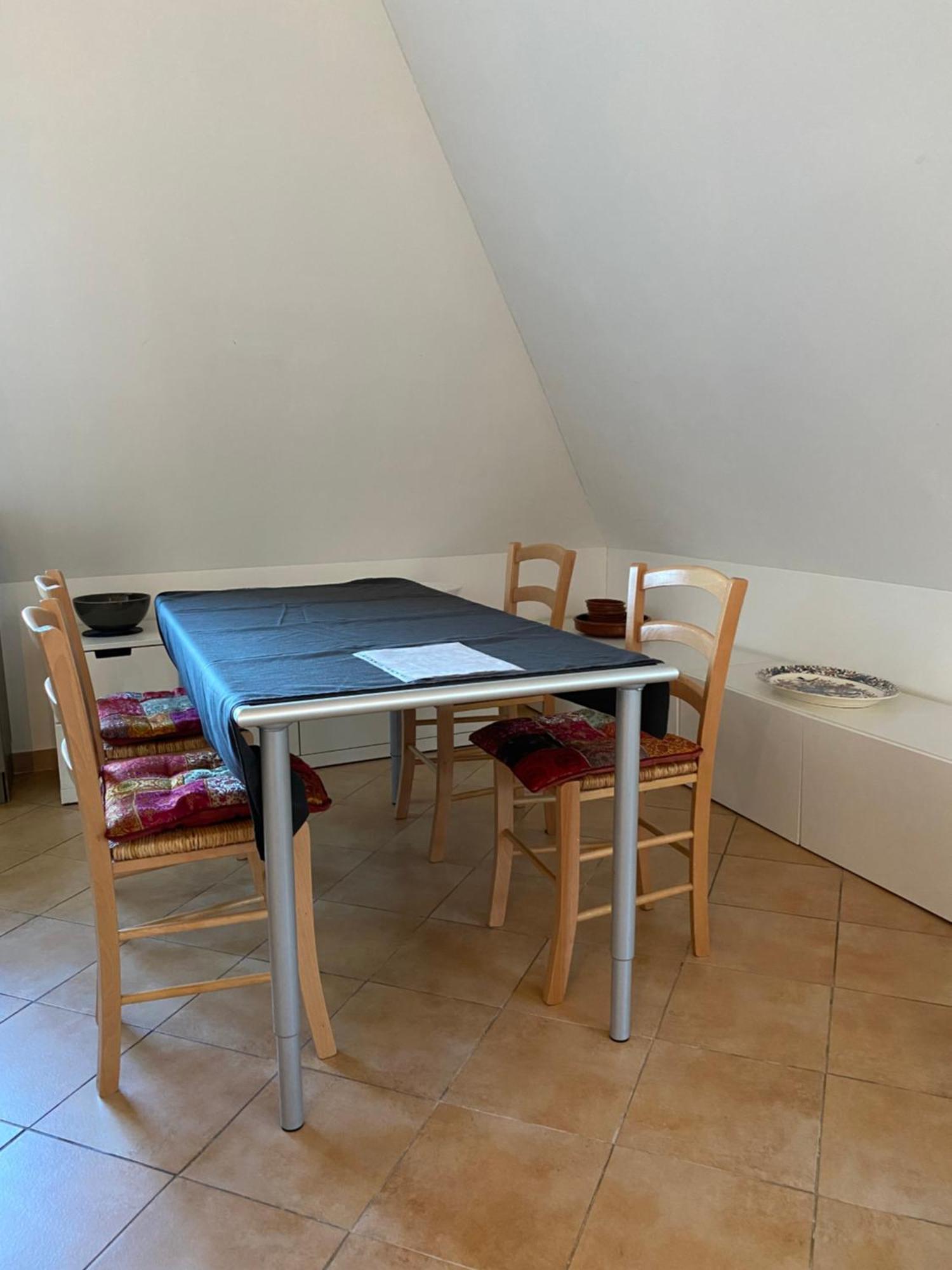 מינכן Helle Und Ruhige Dachgeschosswohnung מראה חיצוני תמונה